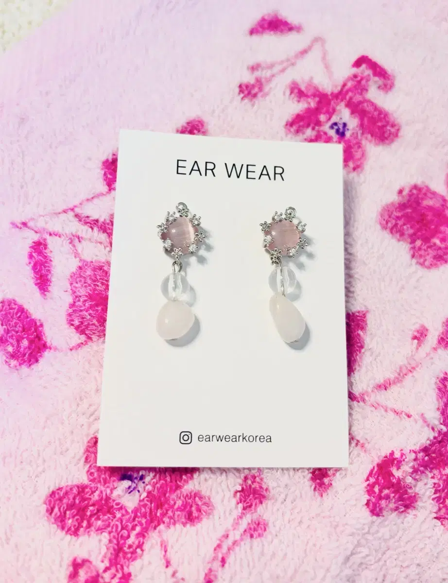 핸드메이드/새상품) EAR WEAR 로즈쿼츠 드롭 귀걸이/귀찌